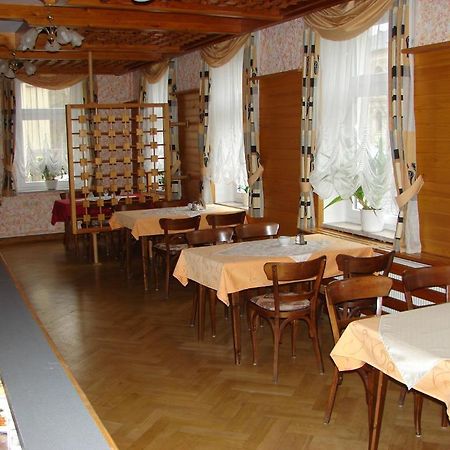 Hotel-Restaurant-Adler Reichenbach im Vogtland Extérieur photo