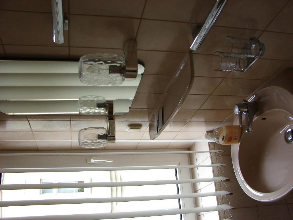 Hotel-Restaurant-Adler Reichenbach im Vogtland Chambre photo