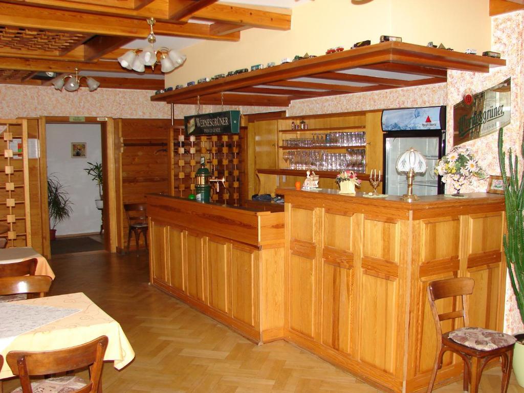 Hotel-Restaurant-Adler Reichenbach im Vogtland Extérieur photo